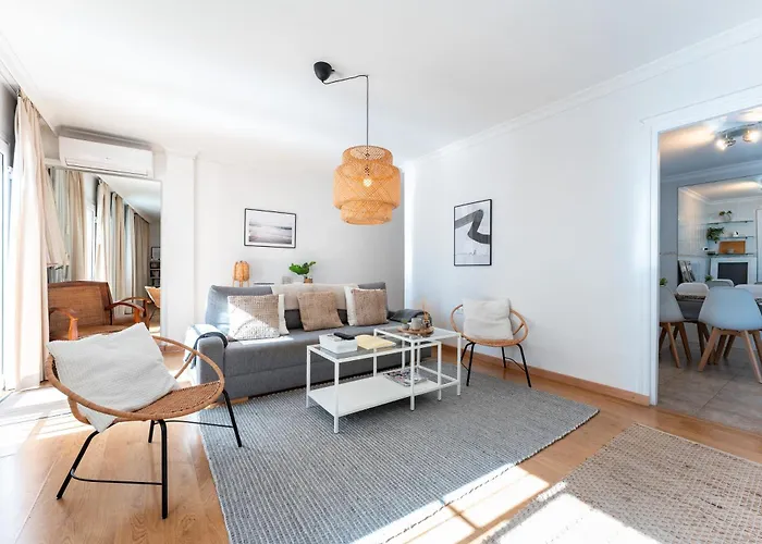 Penthouse In Old Town شقة فوينخيرولا