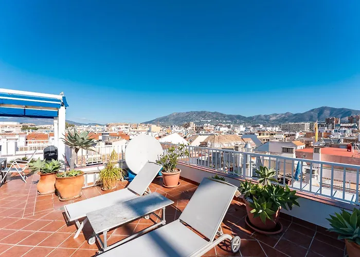 Penthouse In Old Town شقة